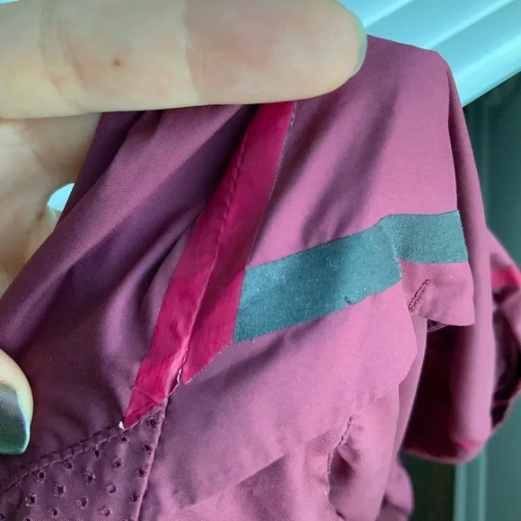 LULULEMON Miss Misty Pullover Windbreaker Jacket Rust Berry Women’s Size 8 Reg - Picture 12 of 13
